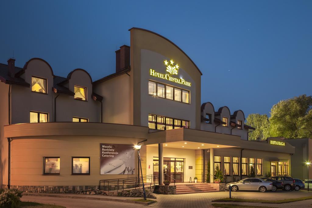 Hotel Cristal Park Dabrowa Tarnowska Ngoại thất bức ảnh